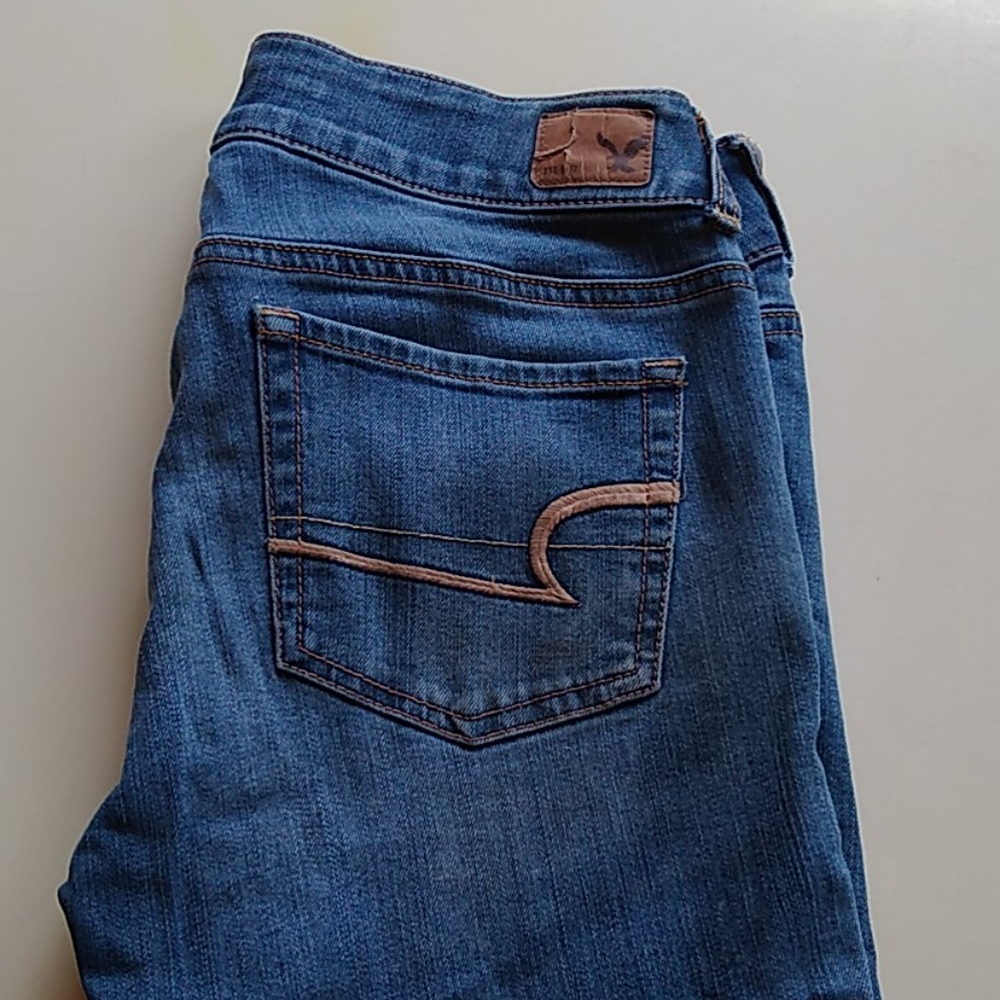 American Eagle Artist Jean